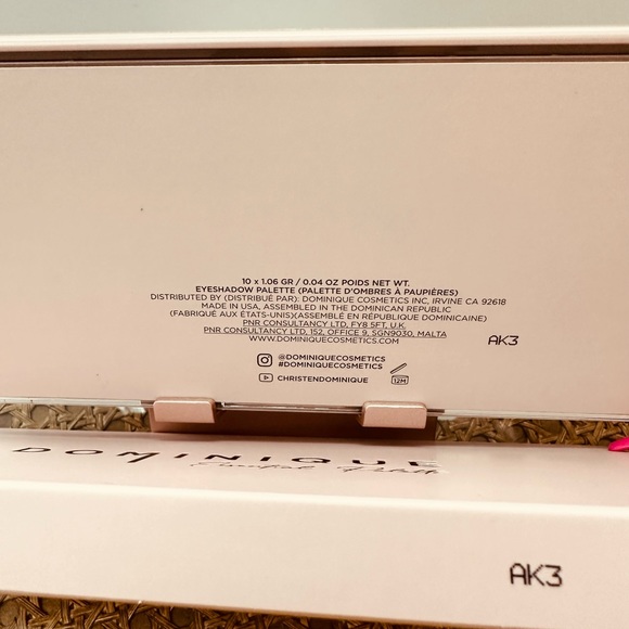 Dominique Cosmetics "Essentials" eyeshadow Palette New in Box, Full size - Picture 8 of 10